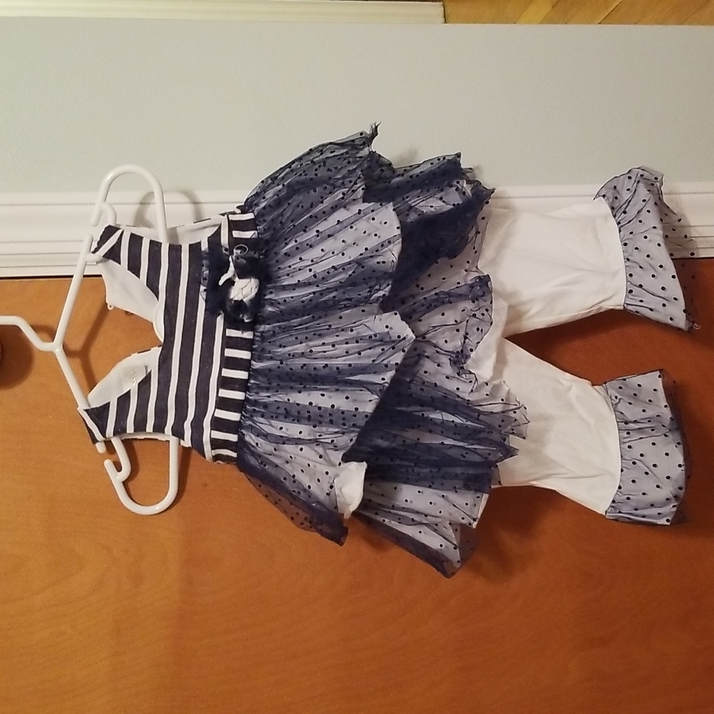Isobella and Chloe sz 12 month navy blue outfit